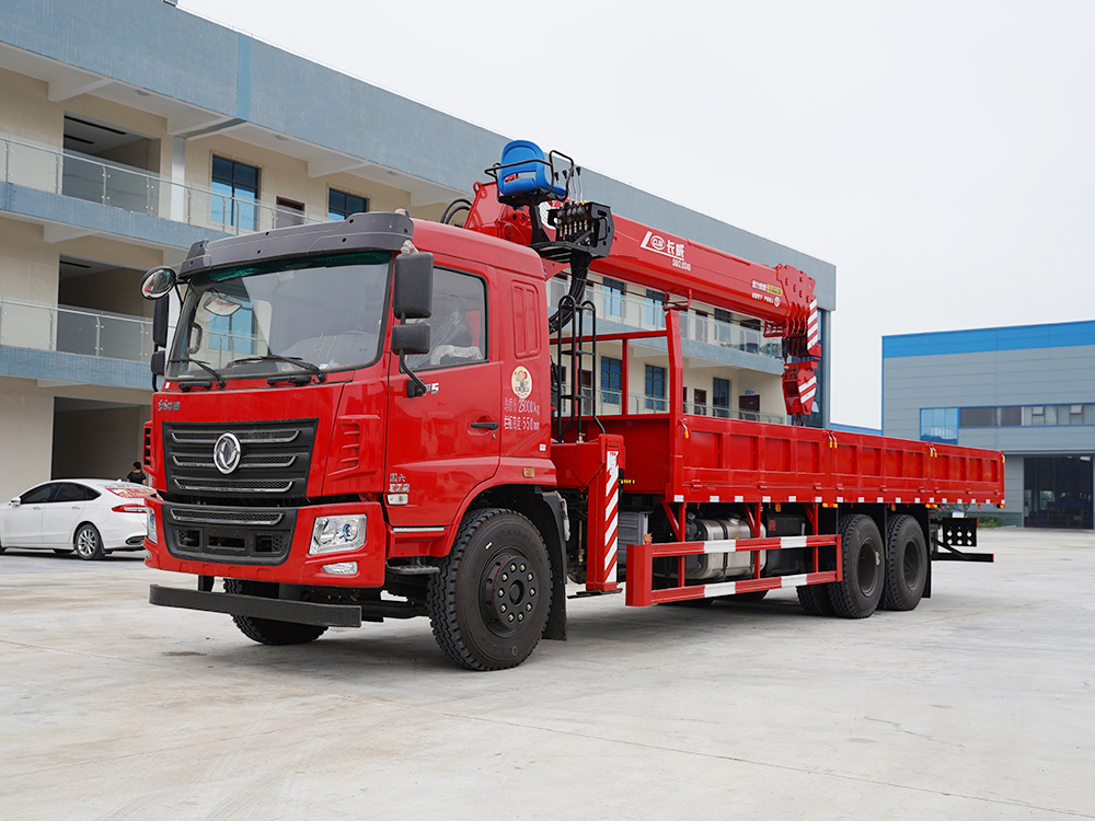 東風(fēng)華神F5后雙橋長威12噸隨車吊