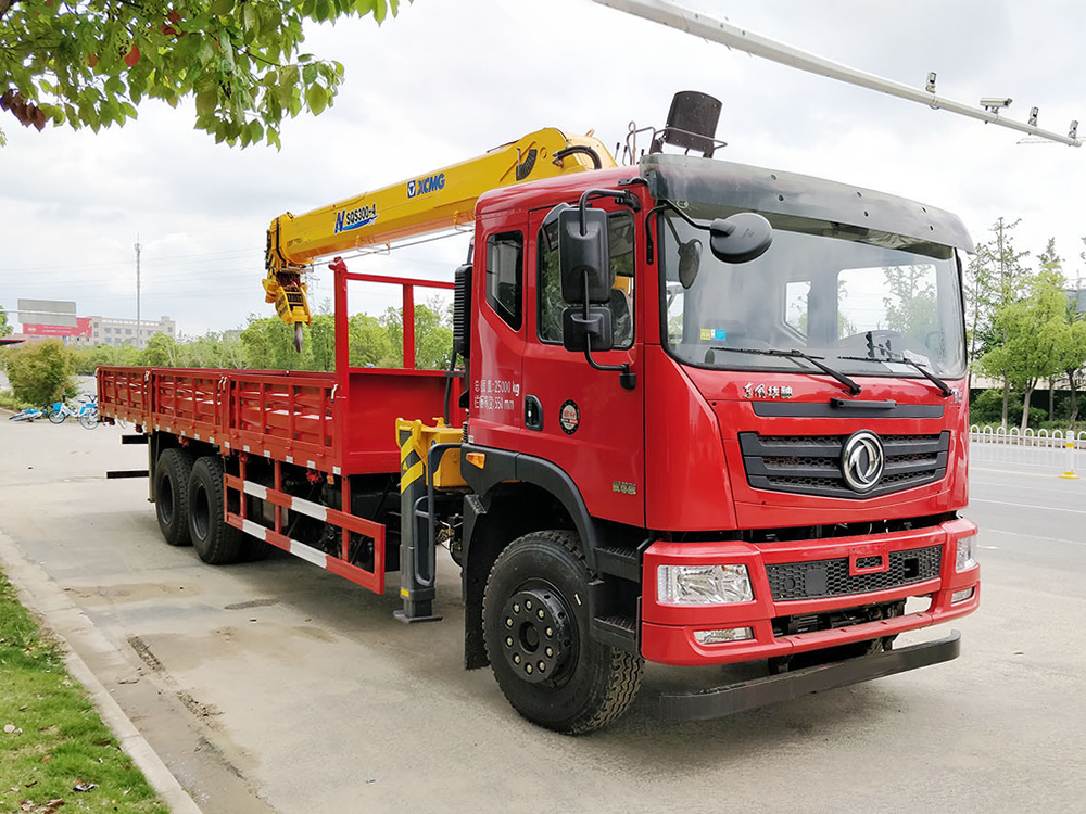 東風(fēng)華神T5后雙橋徐工12噸隨車吊